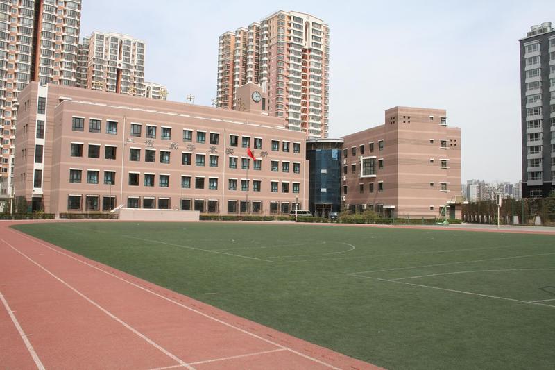 北京工业大学附属中学
