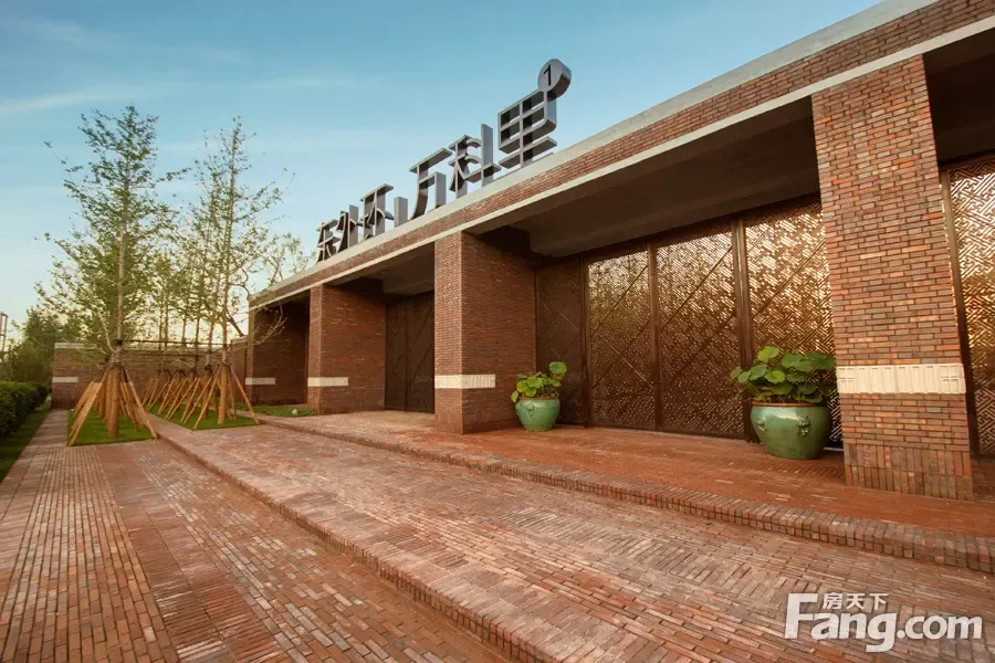 地铁10号线9车站可换乘 换乘站上黄金盘13000元起